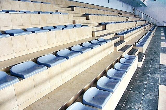 trybuny sportowe z krzesełkami stadionowymi typ NO-04 