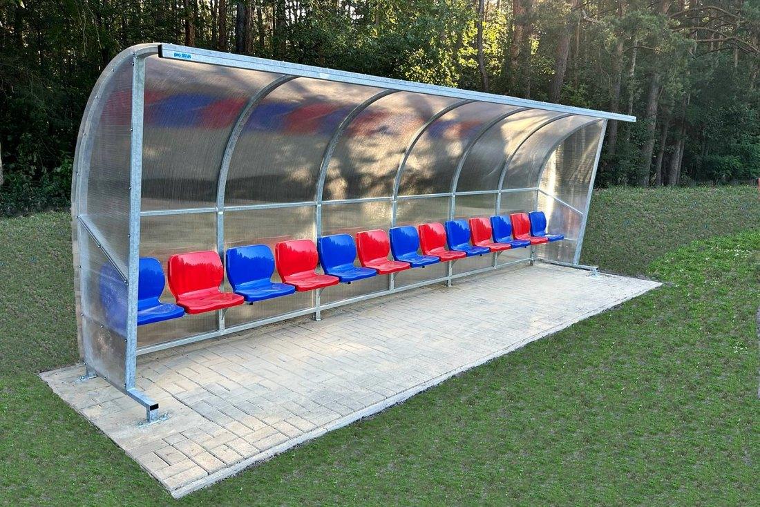 budki dla zawodników rezerwowych prostar